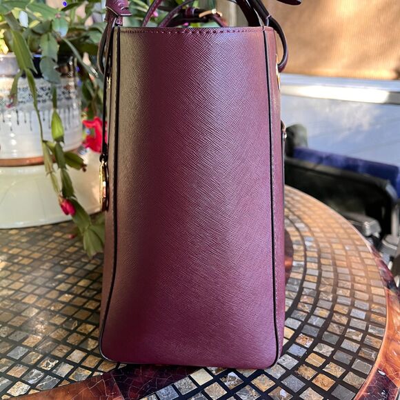 MICHAEL KORS Walsh Multifunctional Medium Tote In Merlot NWOT - Picture 9 of 12